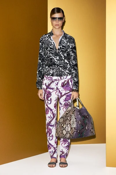 Look 30